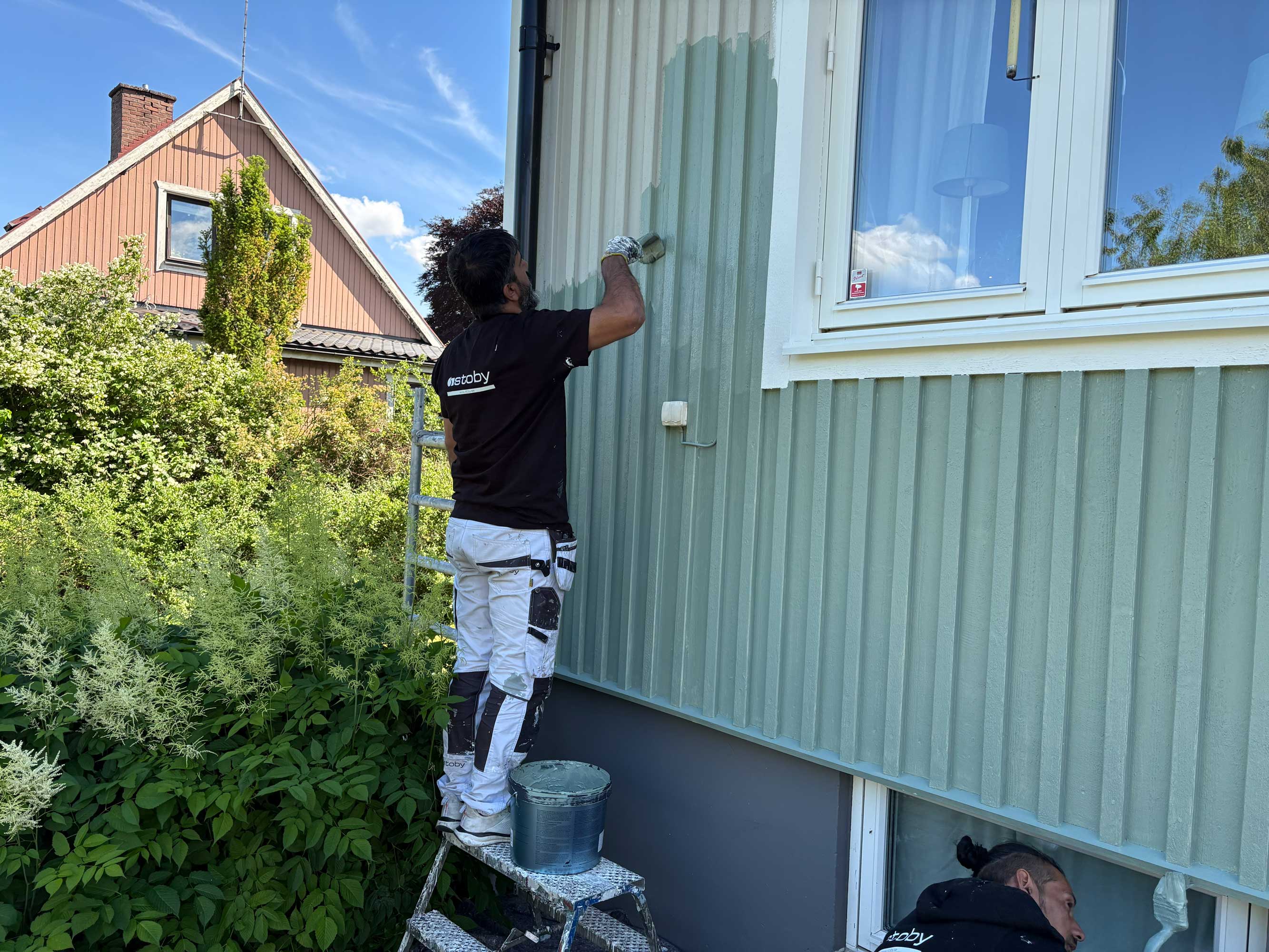 Fasadmålning Grön Villa