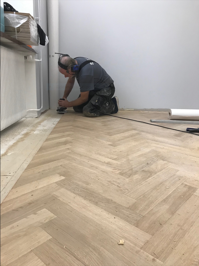 Fiskben golvläggare